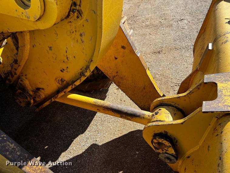 image for item DQ1942 1998 Caterpillar 963B LGP  track loader