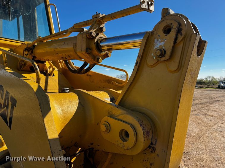 image for item DQ1942 1998 Caterpillar 963B LGP  track loader