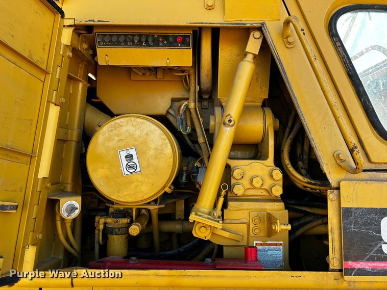 image for item DQ1942 1998 Caterpillar 963B LGP  track loader
