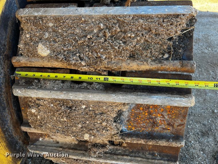 image for item DQ1942 1998 Caterpillar 963B LGP  track loader