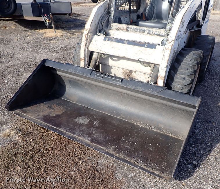 image for item DQ4955 Bobcat 773  skid steer loader