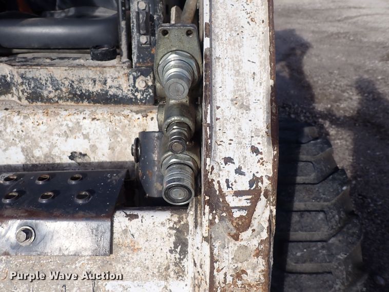 image for item DQ4955 Bobcat 773  skid steer loader