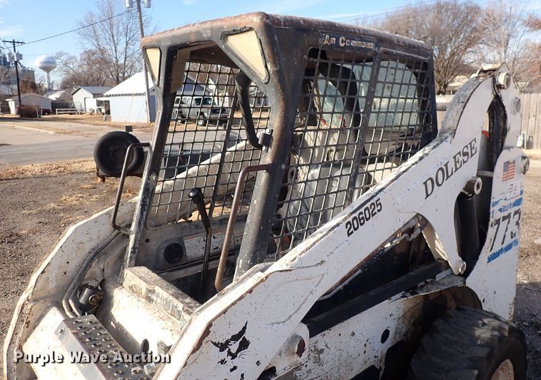 image for item DQ4955 Bobcat 773  skid steer loader