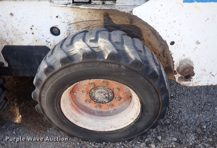 image for item DQ4955 Bobcat 773  skid steer loader