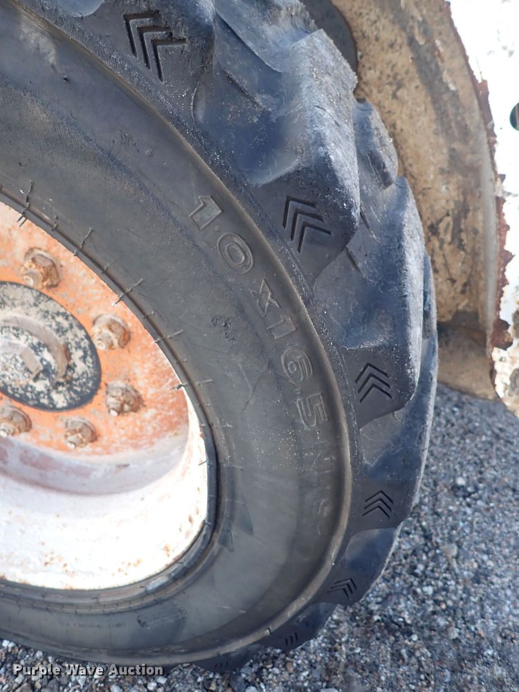 image for item DQ4955 Bobcat 773  skid steer loader