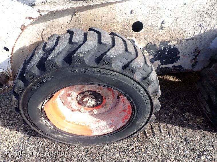 image for item DQ4955 Bobcat 773  skid steer loader