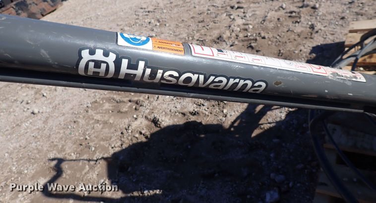 image for item DQ5009 Husqvarna CT36  power trowel