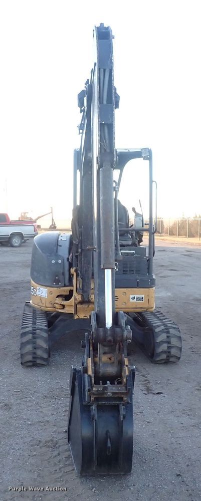 image for item DQ5016 2012 John Deere 35D  mini excavator