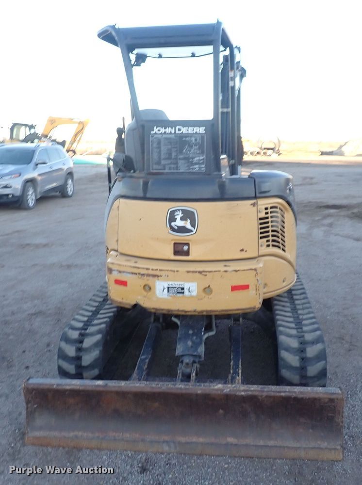 image for item DQ5016 2012 John Deere 35D  mini excavator