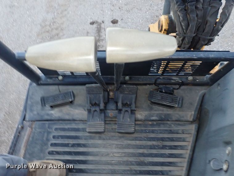 image for item DQ5016 2012 John Deere 35D  mini excavator