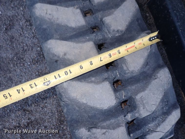 image for item DQ5016 2012 John Deere 35D  mini excavator