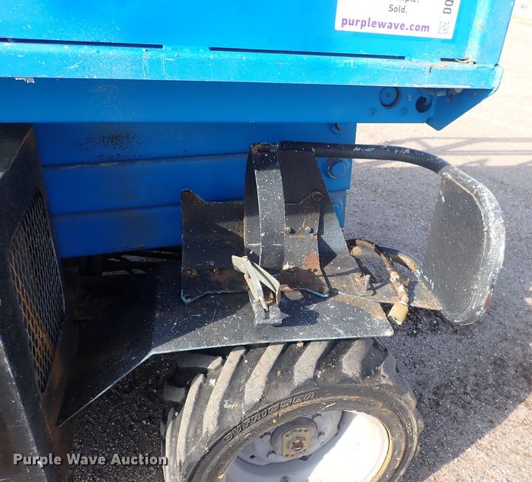 image for item DQ5020 2007 Genie GS-2668  scissor lift