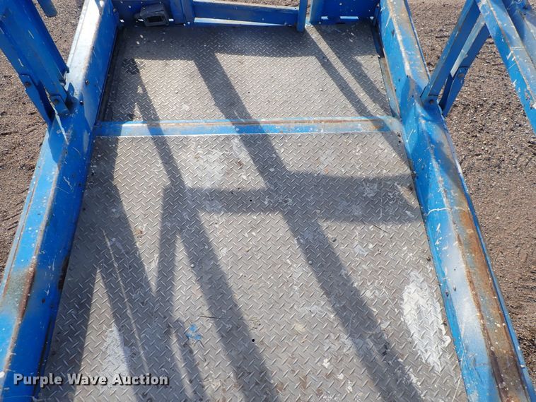image for item DQ5020 2007 Genie GS-2668  scissor lift