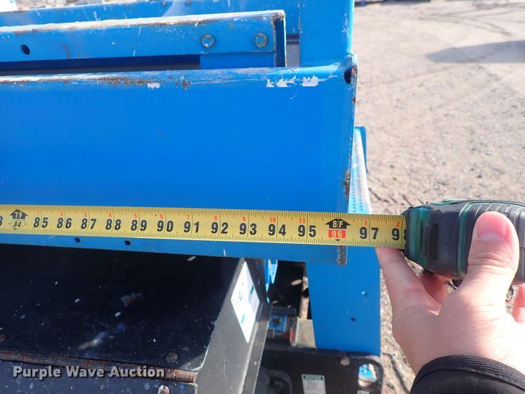 image for item DQ5020 2007 Genie GS-2668  scissor lift