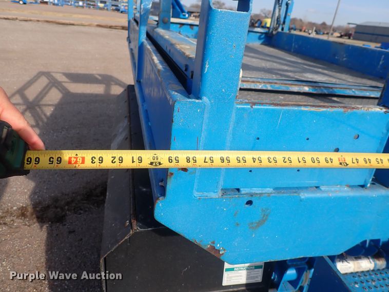 image for item DQ5020 2007 Genie GS-2668  scissor lift