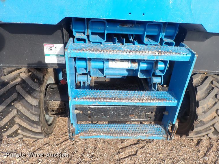 image for item DQ5020 2007 Genie GS-2668  scissor lift