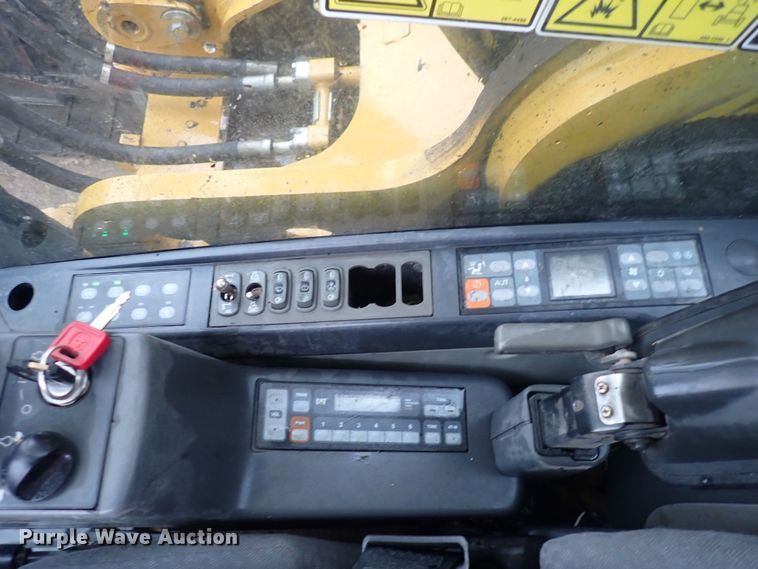 image for item DQ5031 2011 Caterpillar 345D L  excavator
