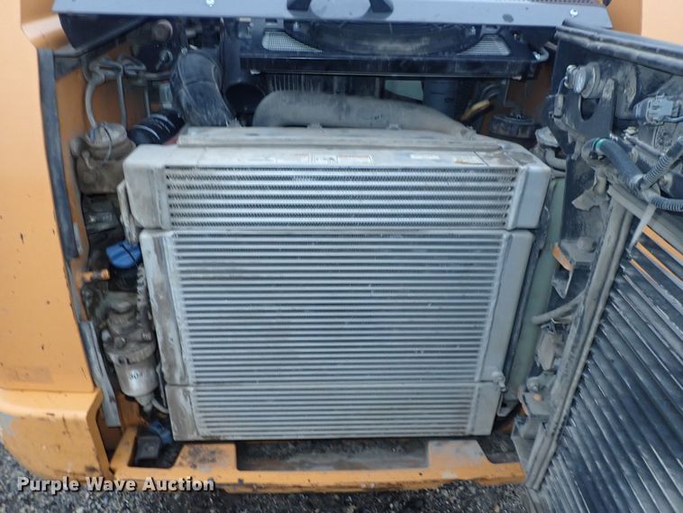 image for item DQ5043 2016 Case SR270  skid steer loader