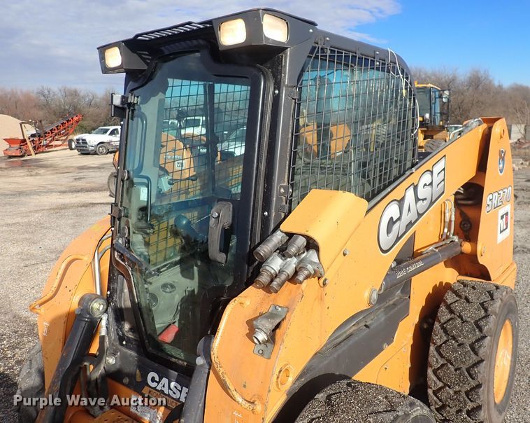 image for item DQ5043 2016 Case SR270  skid steer loader