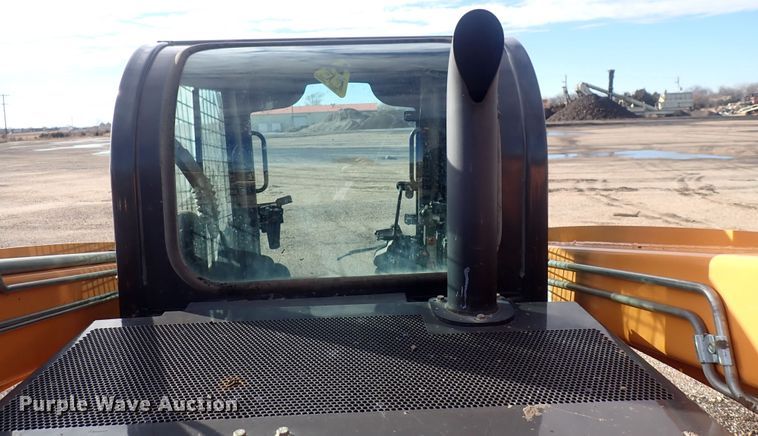 image for item DQ5043 2016 Case SR270  skid steer loader