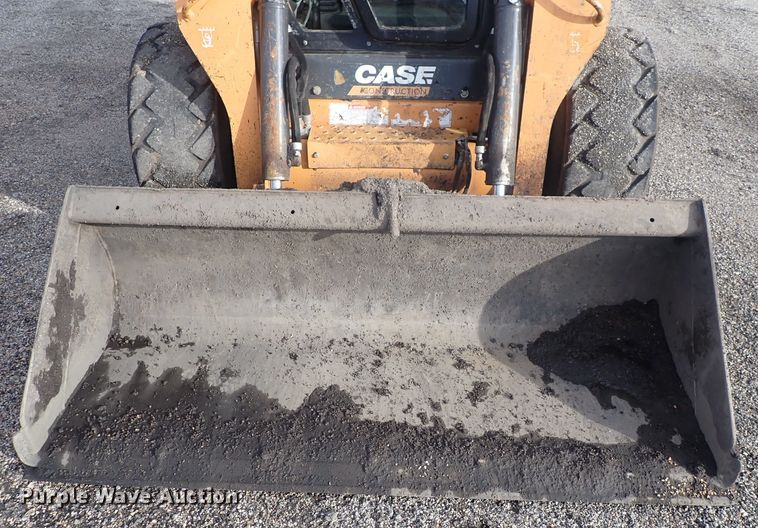 image for item DQ5043 2016 Case SR270  skid steer loader