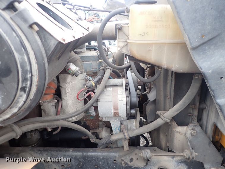 image for item DQ5044 2001 International 4900  dump truck