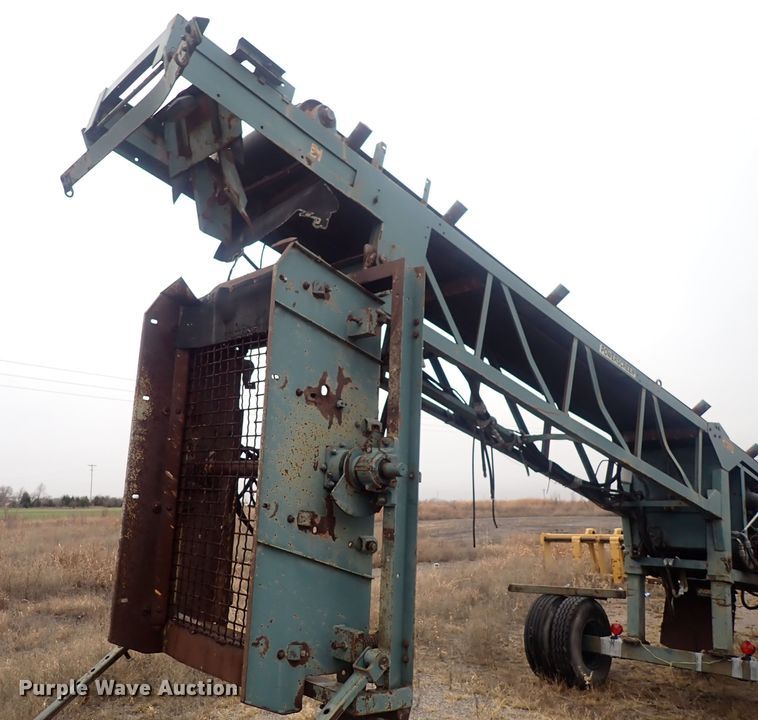 image for item DQ5047 Powerscreen MK2  screening plant