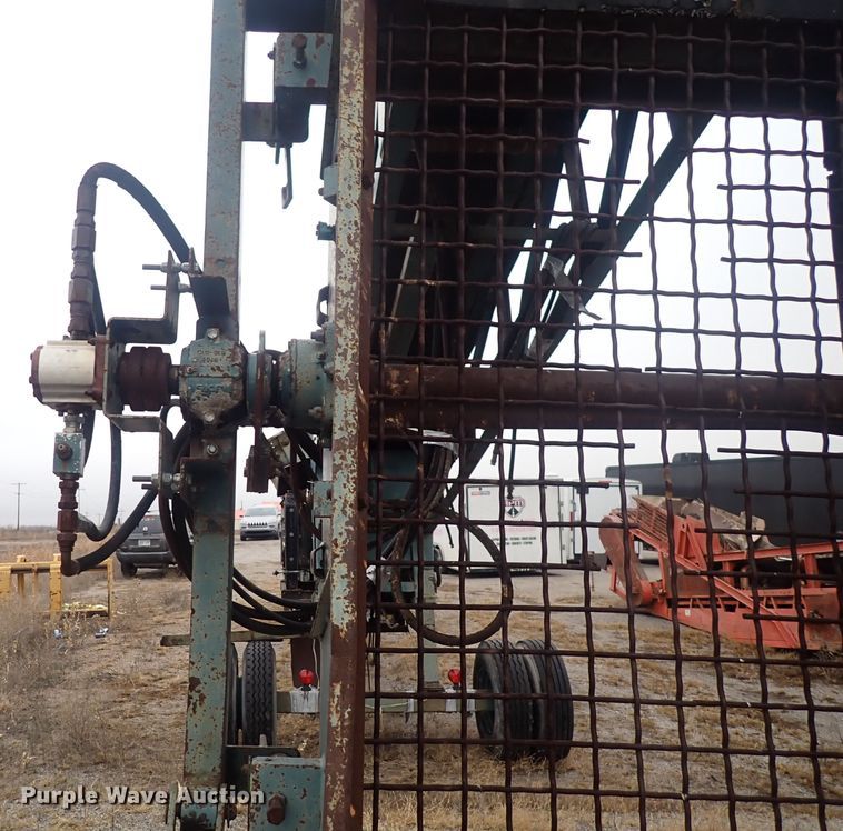 image for item DQ5047 Powerscreen MK2  screening plant