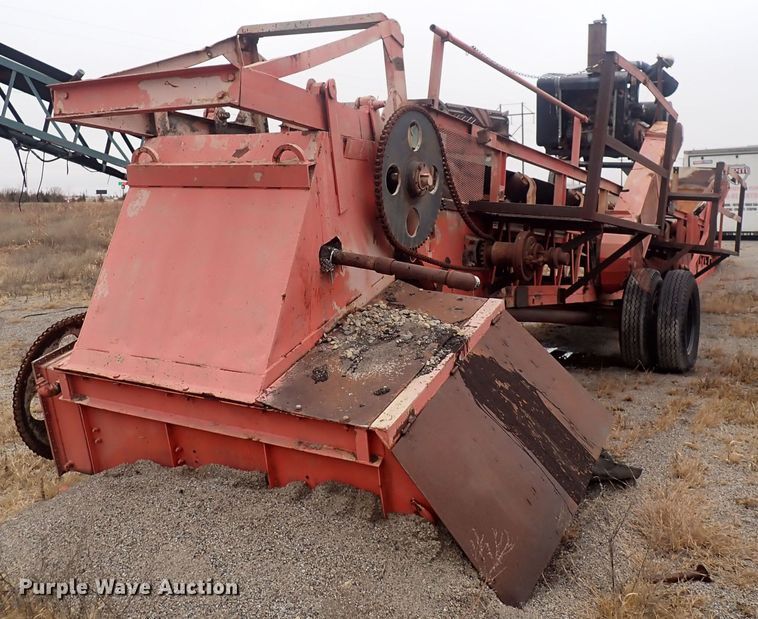 image for item DQ5048 Pioneer  pug mill