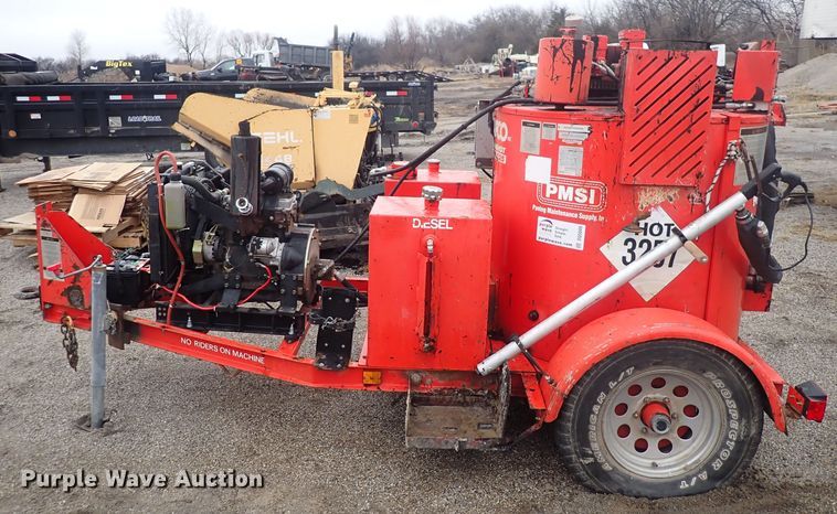 image for item DQ5049 2003 Crafco SS125  melter applicator