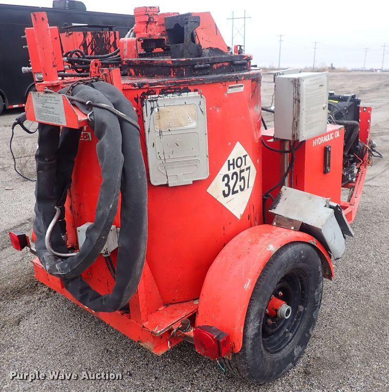 image for item DQ5049 2003 Crafco SS125  melter applicator