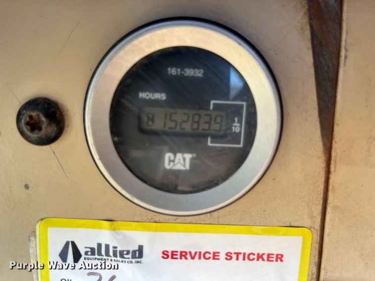 image for item DQ5057 2001 Caterpillar 160H  motor grader