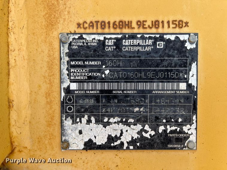 image for item DQ5057 2001 Caterpillar 160H  motor grader