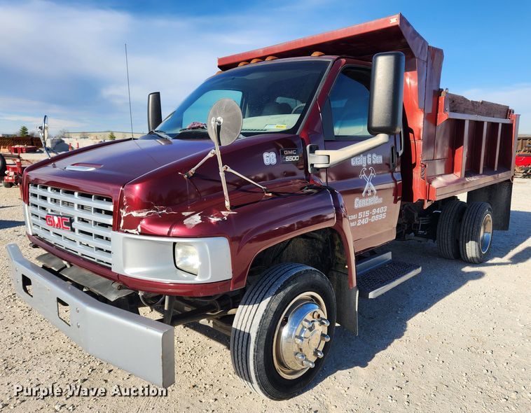 image for item DQ5376 2004 GMC C5500  dump truck