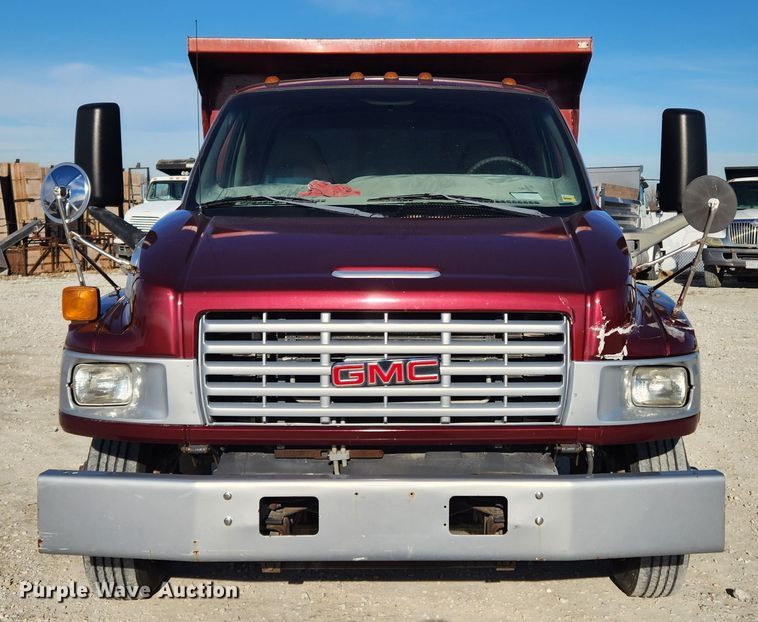 image for item DQ5376 2004 GMC C5500  dump truck