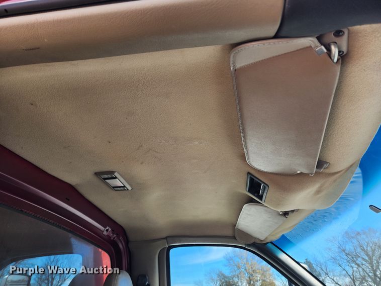 image for item DQ5376 2004 GMC C5500  dump truck