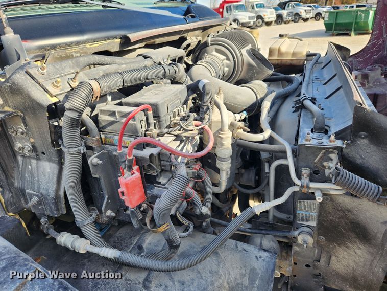 image for item DQ5376 2004 GMC C5500  dump truck