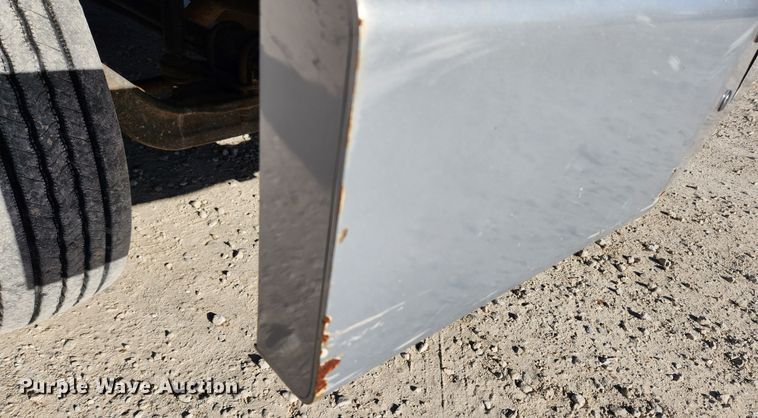 image for item DQ5376 2004 GMC C5500  dump truck