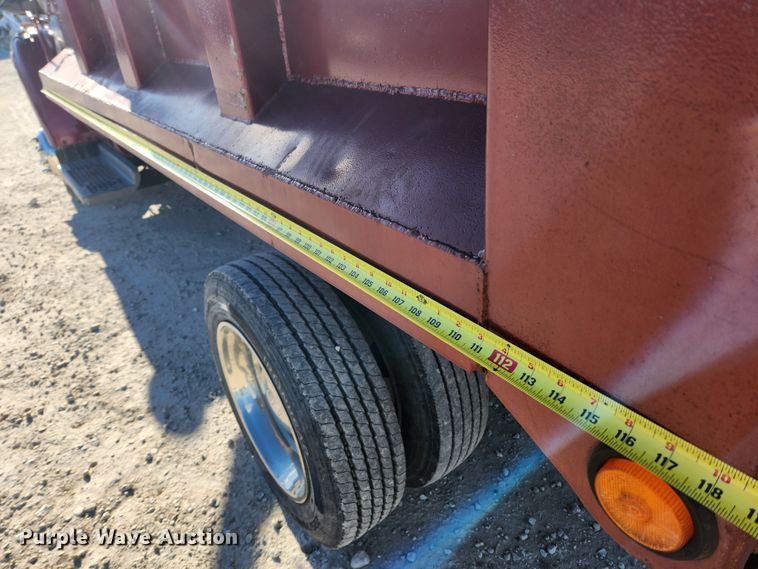 image for item DQ5376 2004 GMC C5500  dump truck