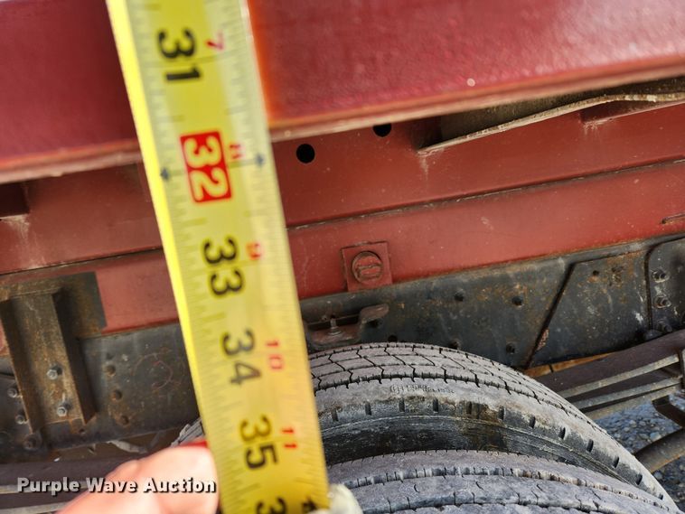 image for item DQ5376 2004 GMC C5500  dump truck