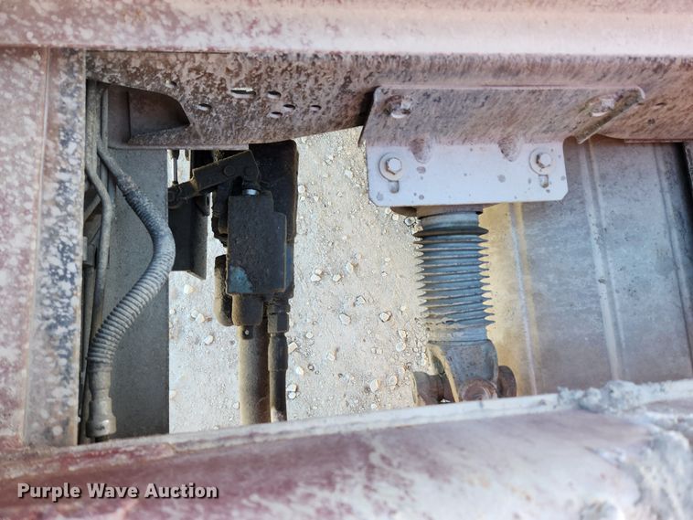 image for item DQ5376 2004 GMC C5500  dump truck