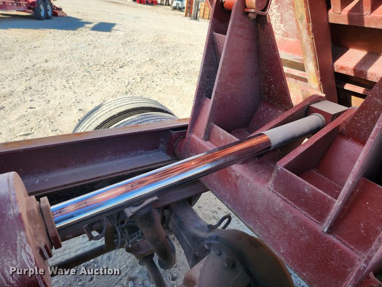 image for item DQ5376 2004 GMC C5500  dump truck