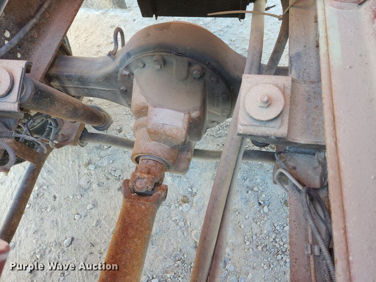 image for item DQ5376 2004 GMC C5500  dump truck