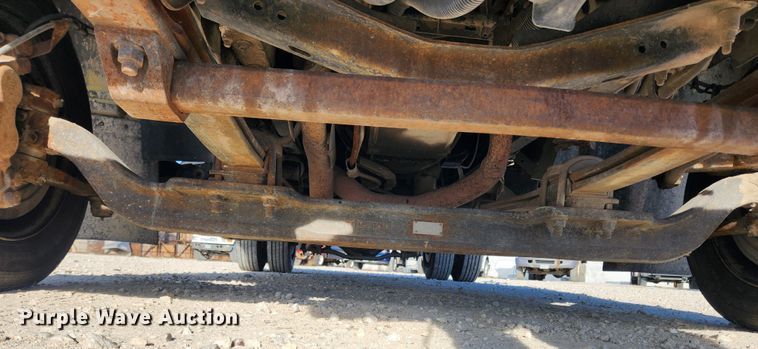 image for item DQ5376 2004 GMC C5500  dump truck