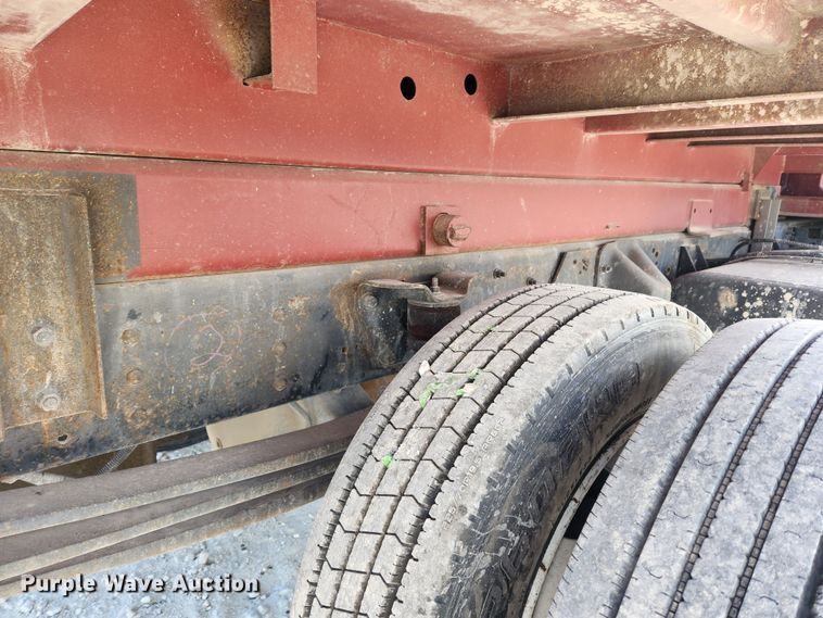 image for item DQ5376 2004 GMC C5500  dump truck