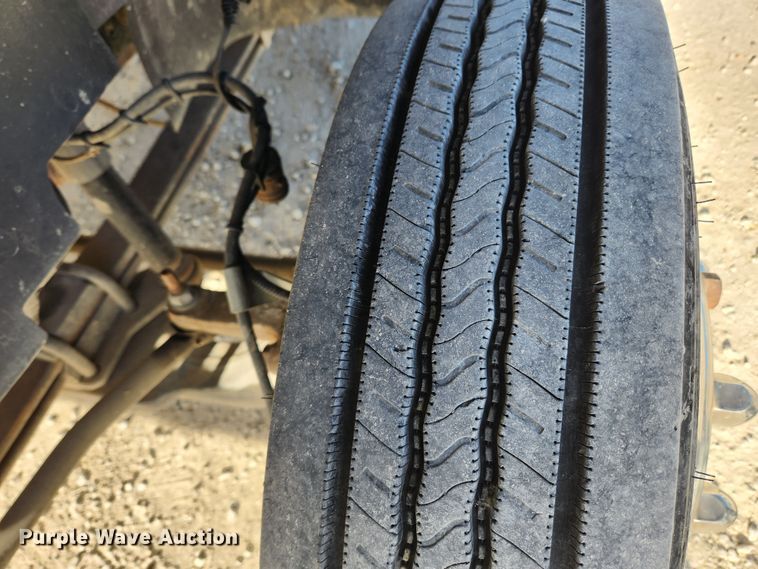 image for item DQ5376 2004 GMC C5500  dump truck