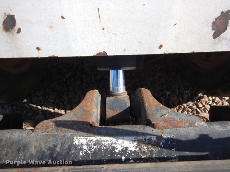 image for item DQ7267 1995 Bobcat 553  skid steer loader