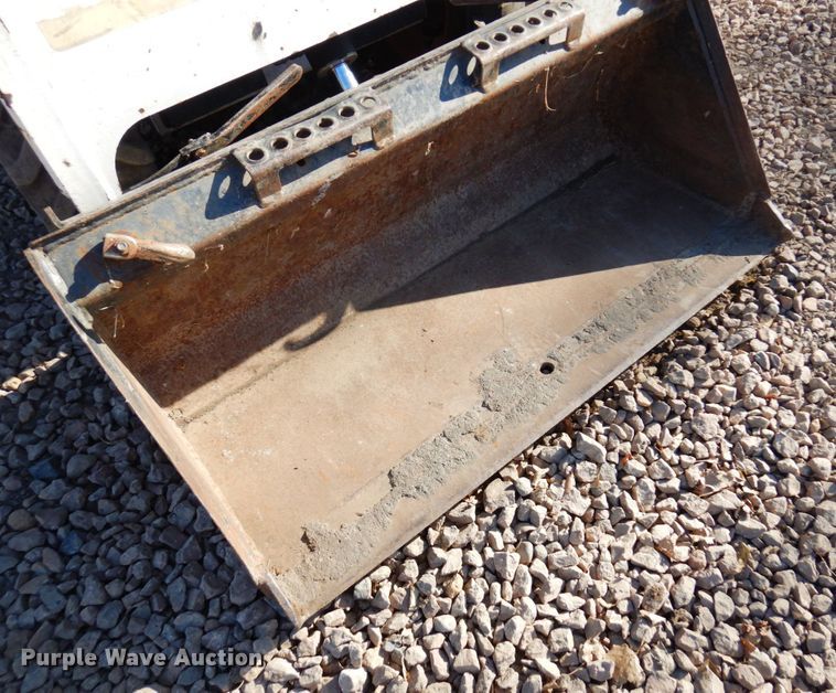 image for item DQ7267 1995 Bobcat 553  skid steer loader