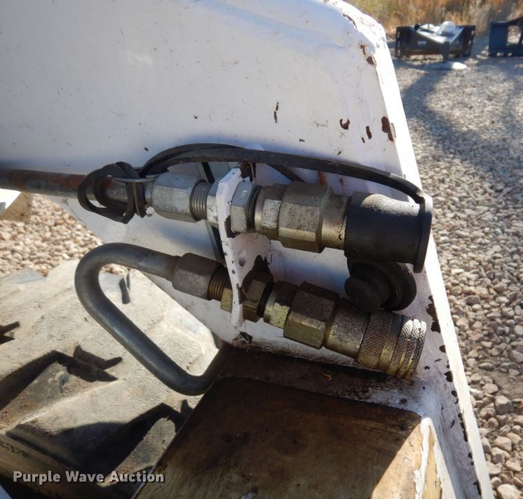 image for item DQ7267 1995 Bobcat 553  skid steer loader