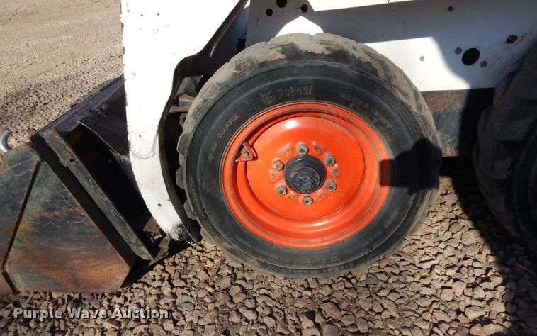 image for item DQ7267 1995 Bobcat 553  skid steer loader